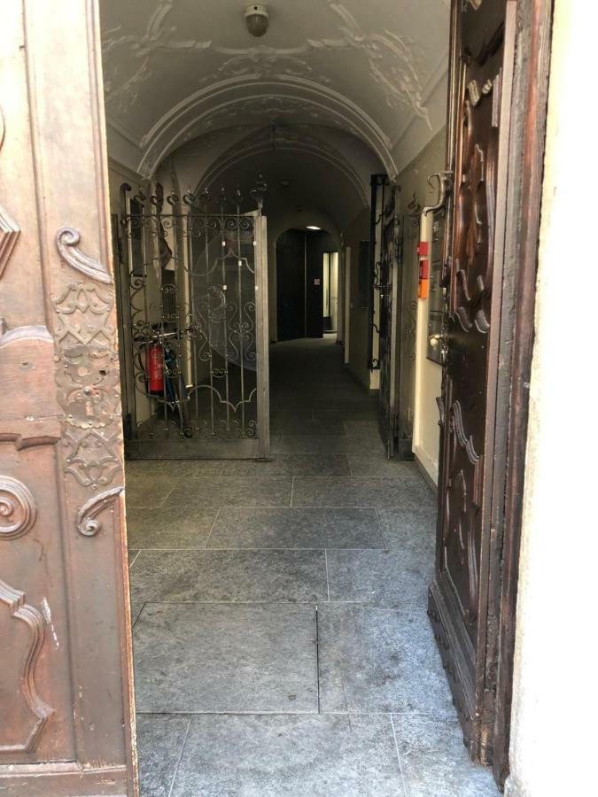 Apartamento Bellinzona Piazza Collegiata Exterior foto
